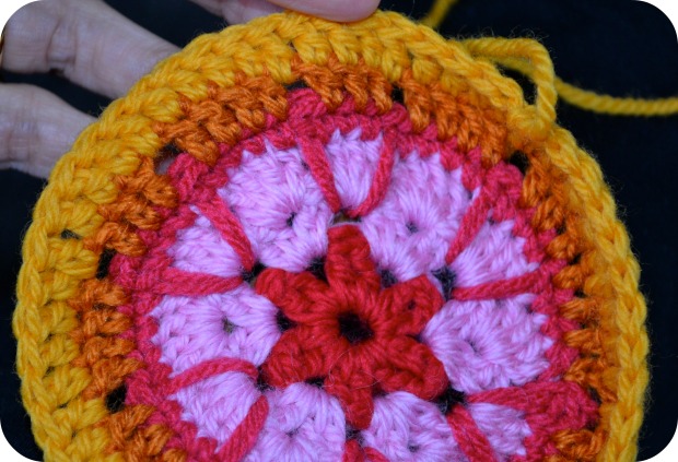 Crochet stool cover tutorial