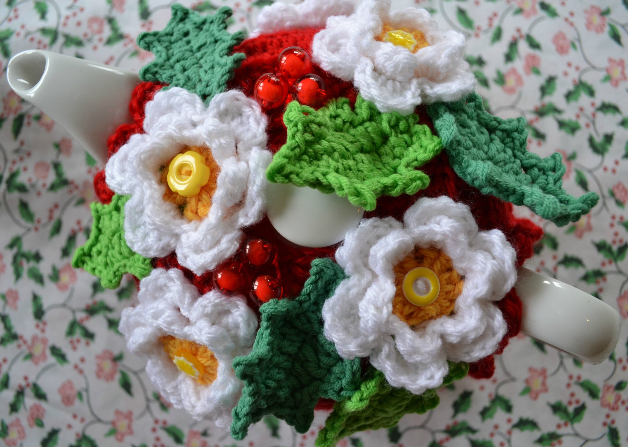 very Christmasy tea cosy – The Green Dragonfly